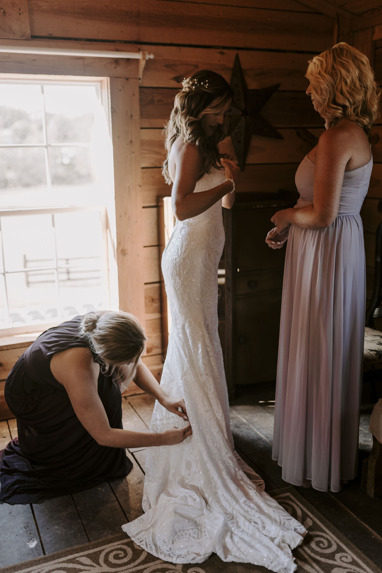 Bride Getting Ready by Kayli LaFon Photography | Greensboro Winston-Salem, NC Wedding & Elopement Photographer