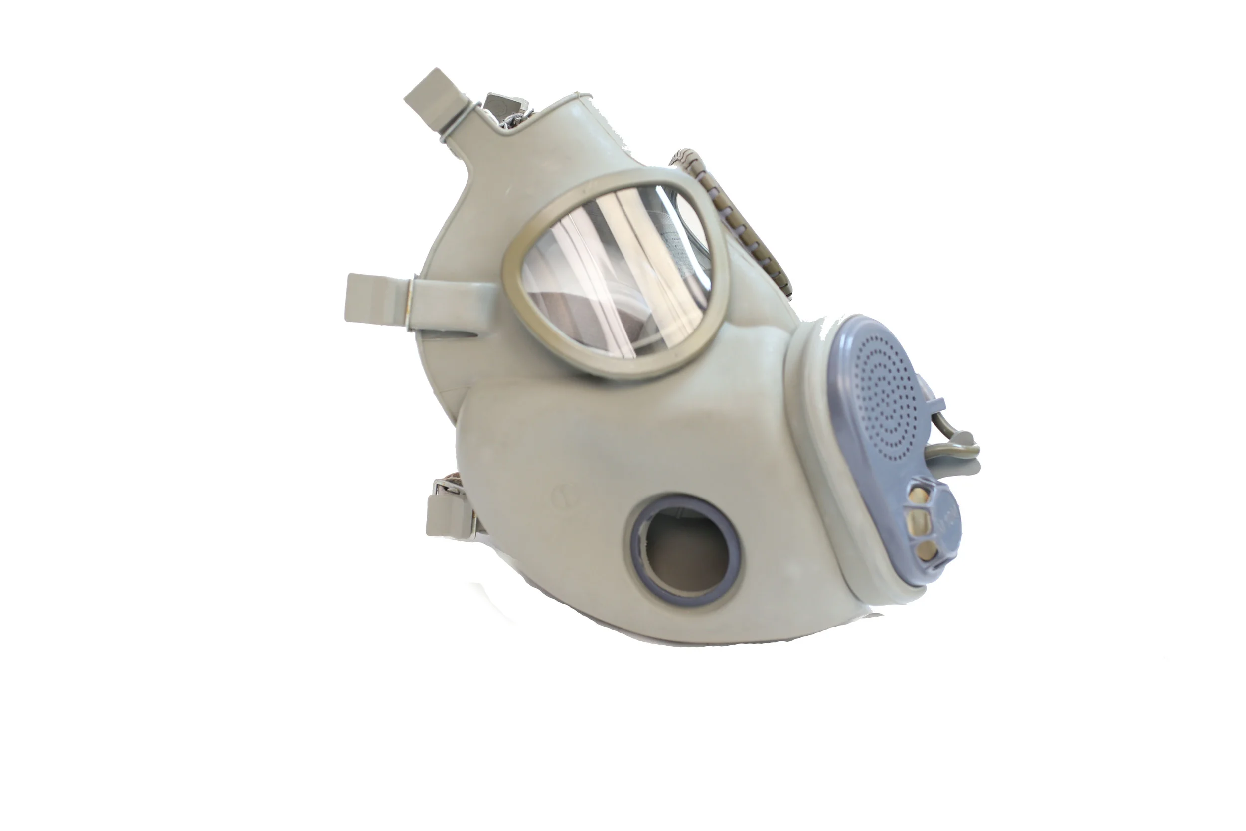 Chech Gas Mask M10M Side.JPG