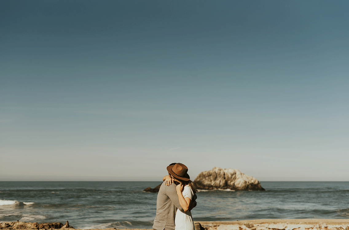 San Francisco Couple Session at Marin Headlands & The Golden Gate Bridge.gif