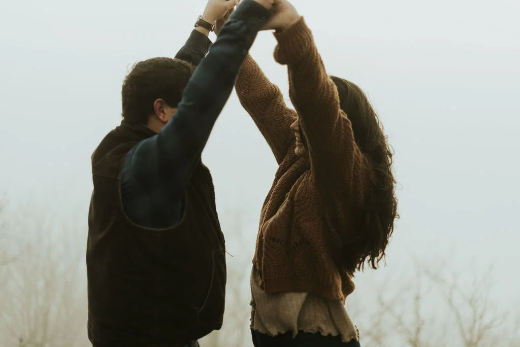 alabama-foggy-sunrise-engagement-session_8.jpg