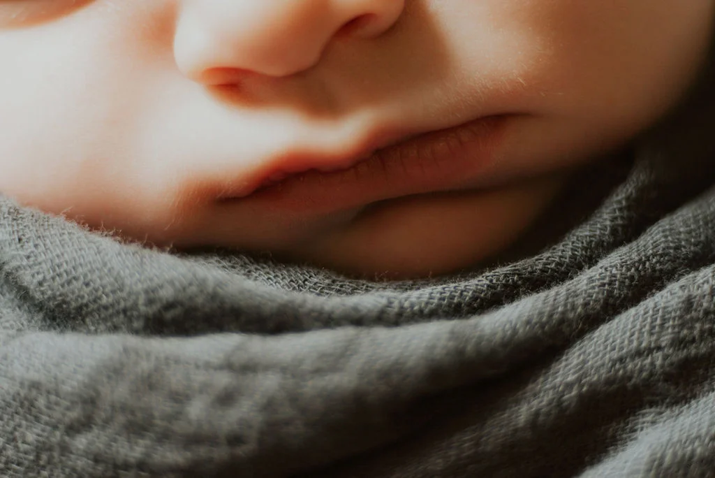 in-home-newborn-session-jonah-dakota-chasity-photography-3.jpg