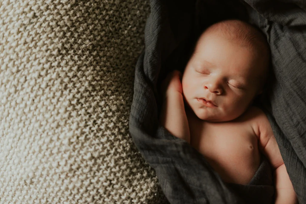 in-home-newborn-session-jonah-dakota-chasity-photography-17.jpg