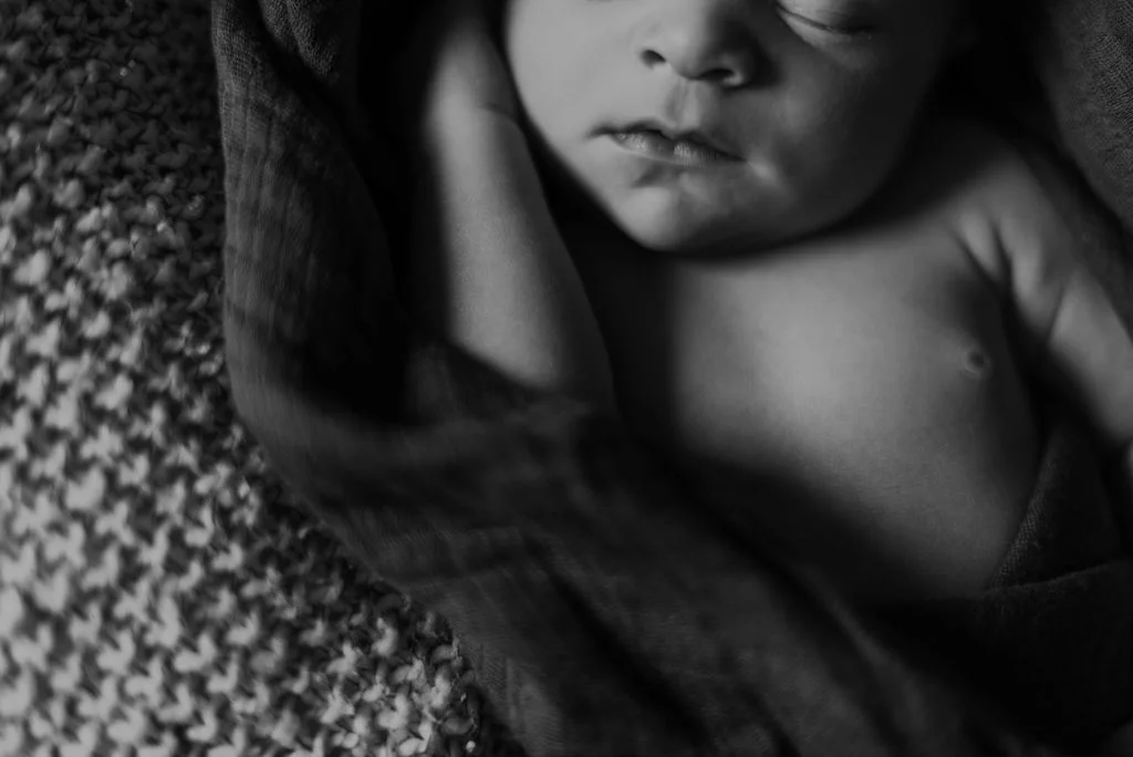 in-home-newborn-session-jonah-dakota-chasity-photography-18.jpg