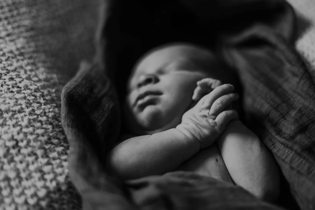 in-home-newborn-session-jonah-dakota-chasity-photography-22.jpg