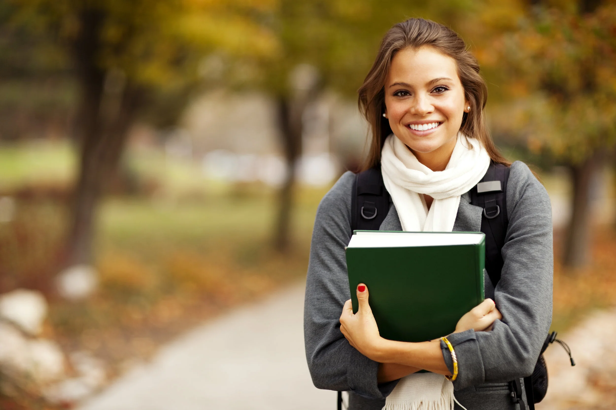Test Prep Gurus student smiling after 1-on-1 ACT prep session and a perfect score