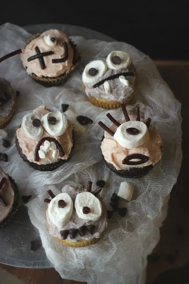 MonsterCupcakes1