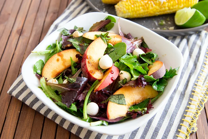 Balsamic_Peach_Salad.jpg