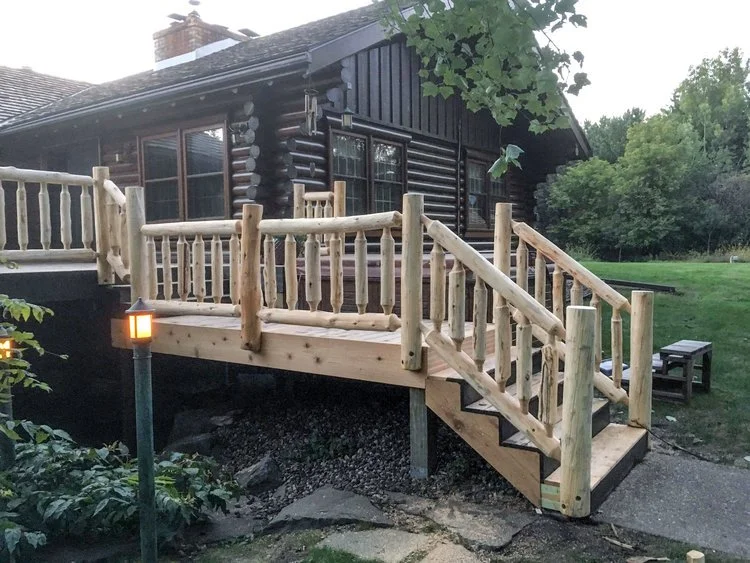 Log+Deck+Railing+and+Stairs+Soderlunds+Woodmill+Minnesota_2.jpg