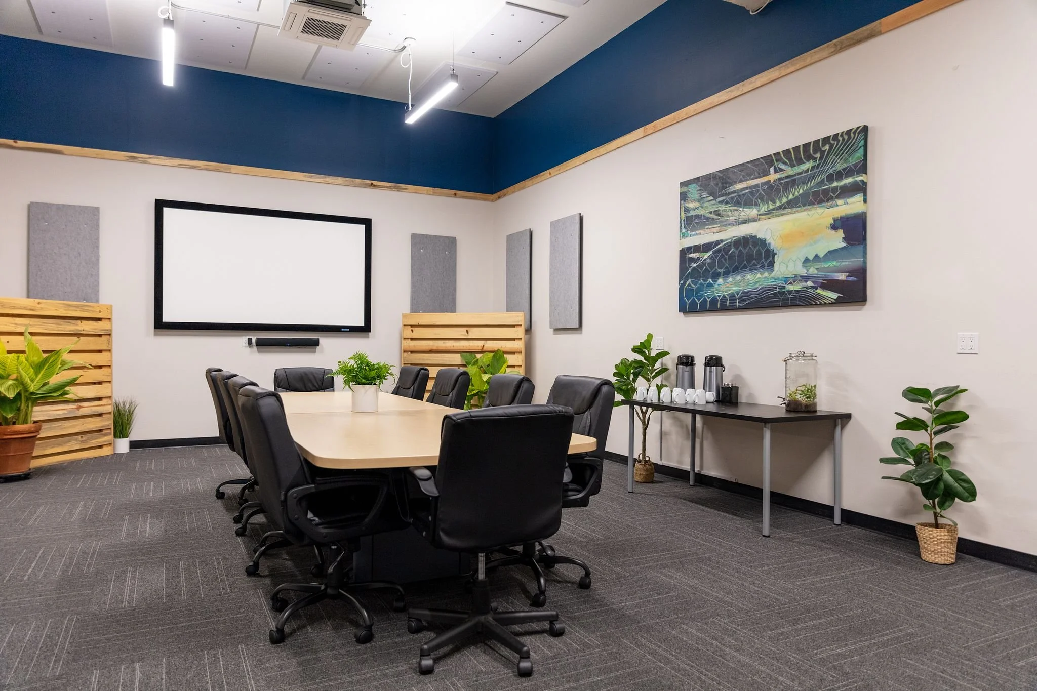 Bison Room16 - JoshLovesLight-min.jpg