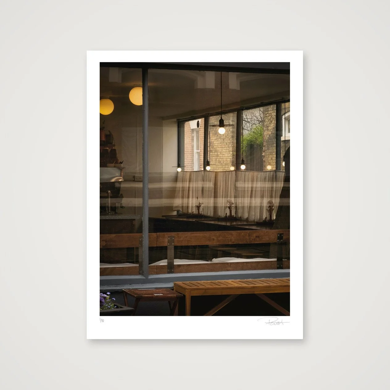 shot_table_d8ef9e69.jpg