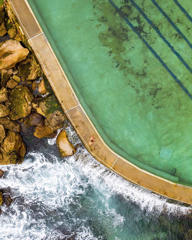 Another gorgeous #rockpool.
.
.
.

#majordeparture #brontebeach #sydney #australia #dji #mavicpro2 #aerialphotography #drone #dronepointofview #dronestagram #dailyoverview #aerial #droneoftheday #aviewfromabove #rldrones #fromwhereidrone #djiglobal