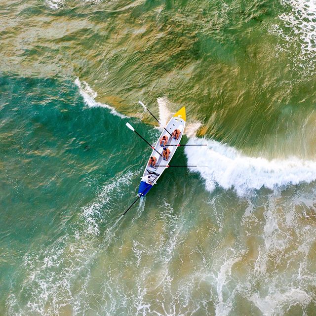 The South Curl Curl Surf Lifesaving Club paddling out at sunrise. .
.
.

#majordeparture #curlcurlbeach #southcurlcurlslsc #sydney #australia #dji #mavicpro2 #aerialphotography #drone #dronepointofview #dronestagram #dailyoverview #droneoftheday #avi