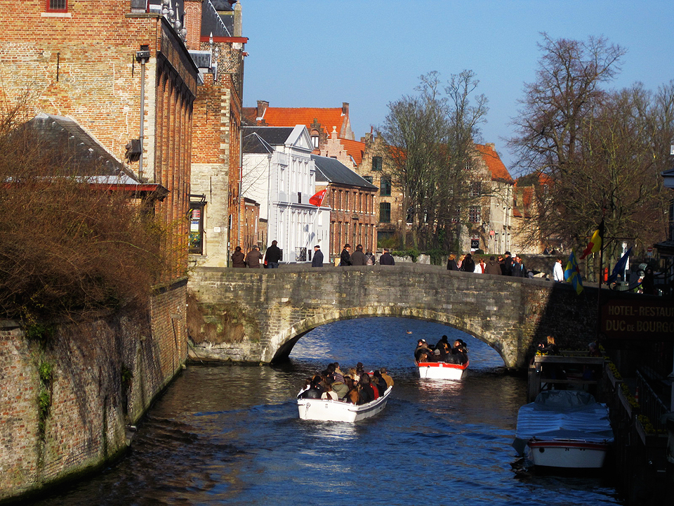 boat tours