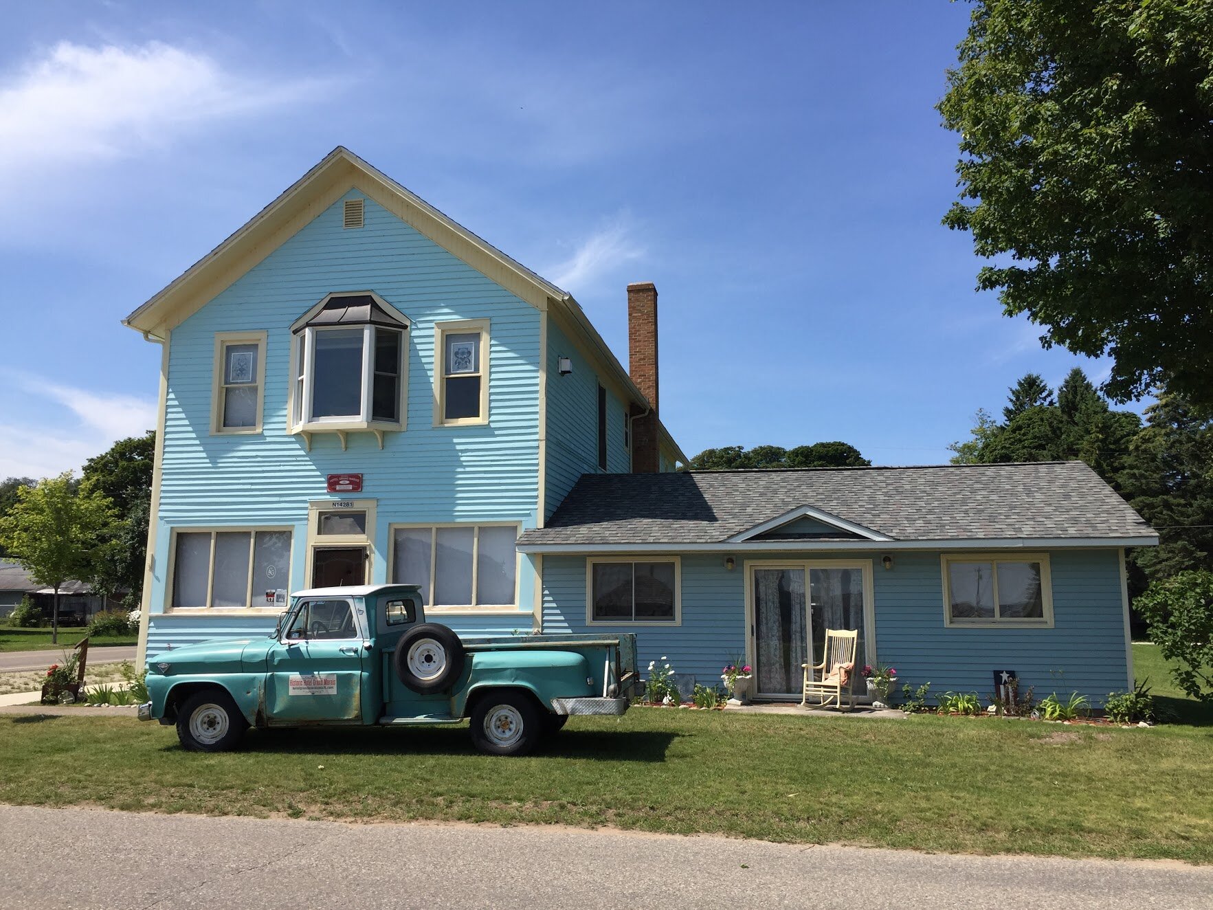            Historic Hotel Grand Marais 