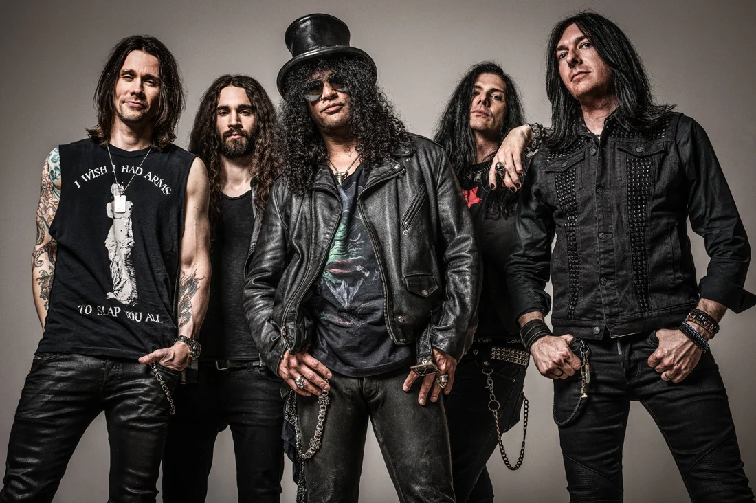 First Listen: Slash Releases "Live At The Roxy"