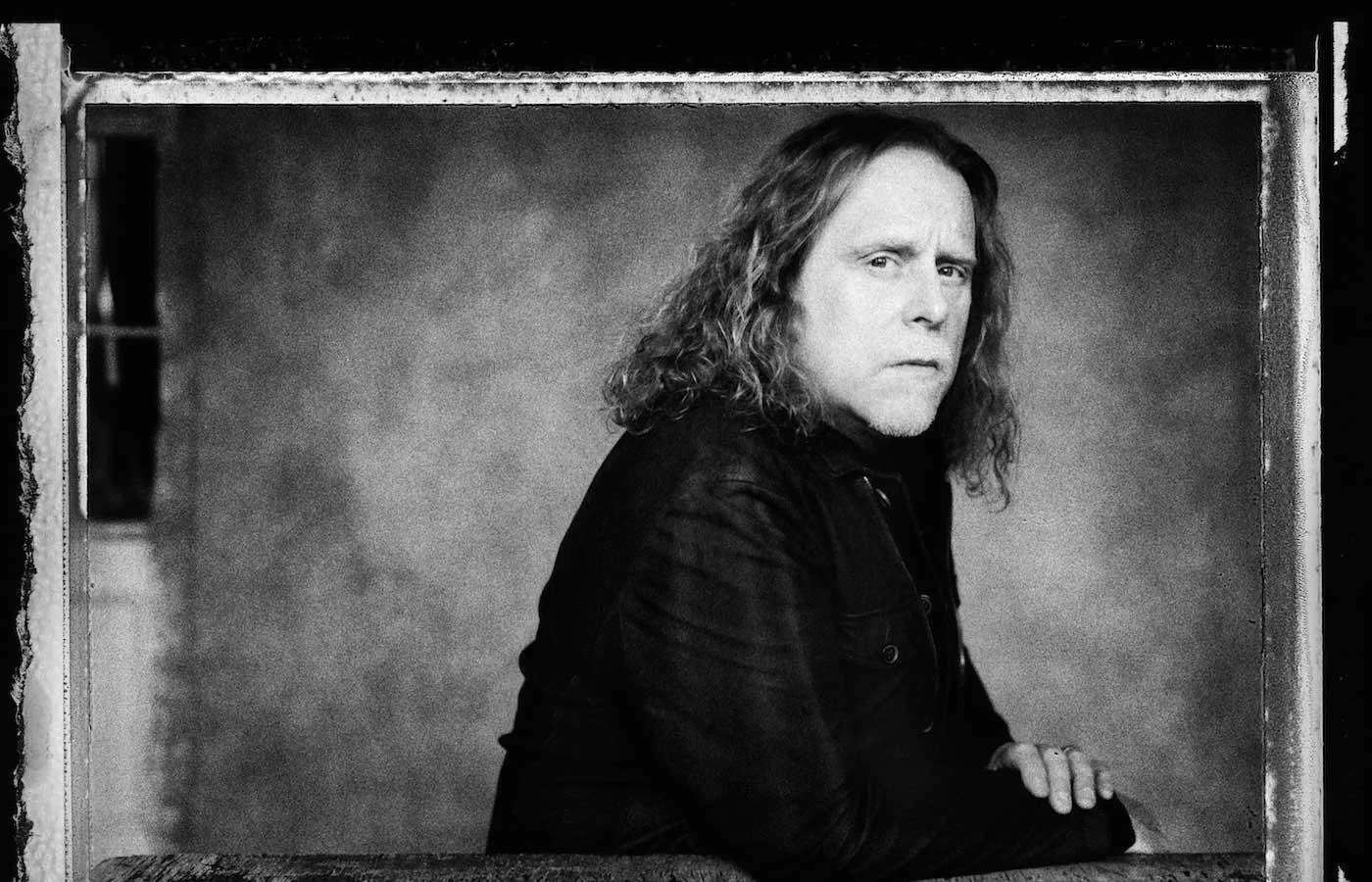 Friday Download: Warren Haynes | Ashes & Dust Tour Sampler