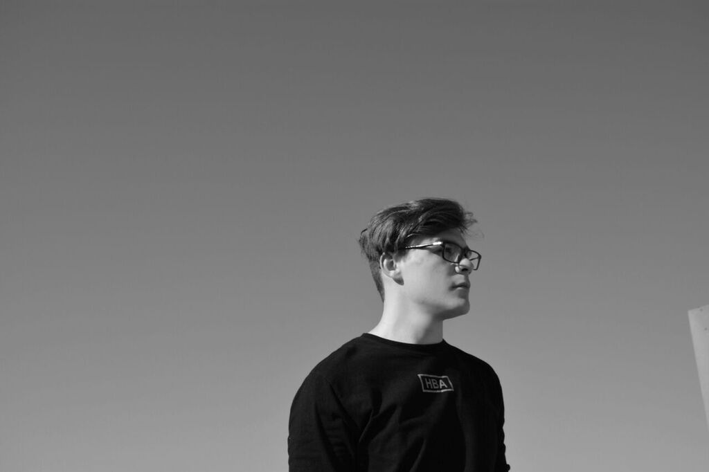 Staff Picks: Vincent Shares New Single “Her”