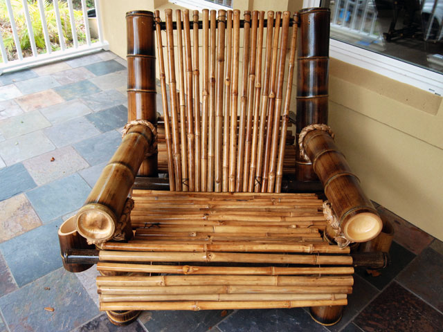 lounge chair front.png