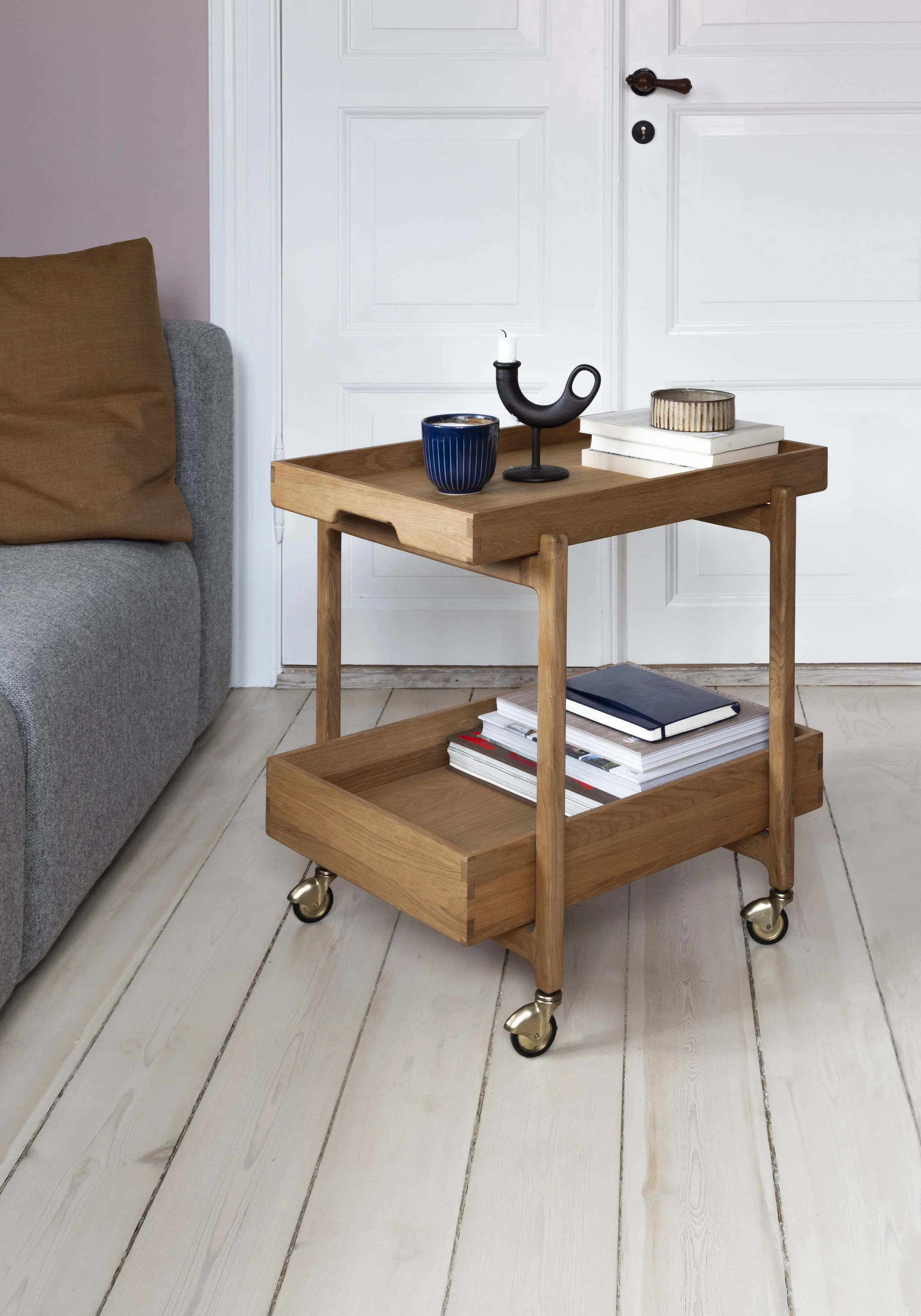 Brett_Tray_Table_1.jpg
