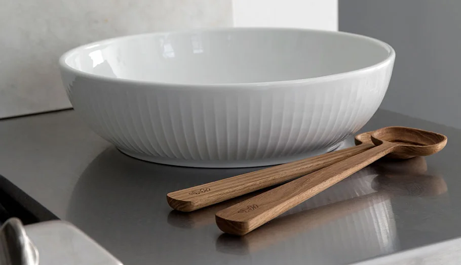 15115-hammershoei-saladservers-wood-l270-n2.jpg