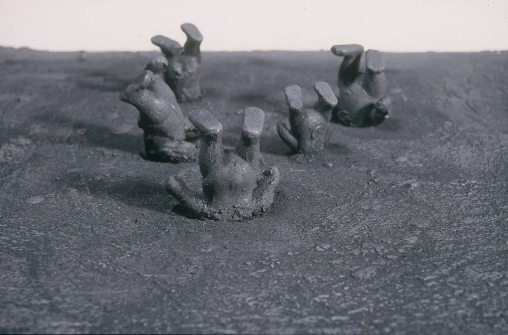    Living In Oblivion  , 2004 Cast iron 7 x 14 x 10 in.&nbsp;(17.78 x 35.56 x 25.4 cm)       
