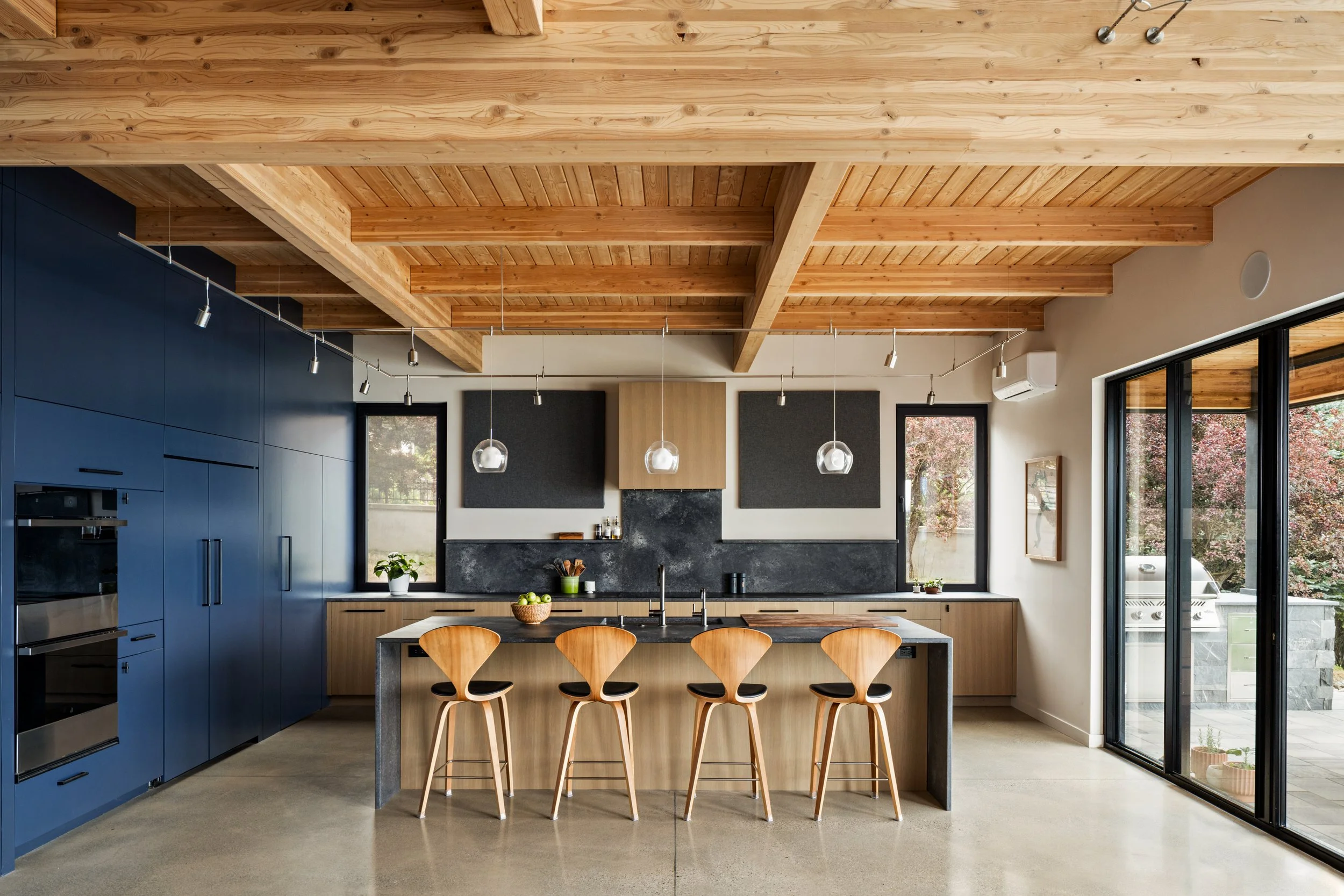 Whisky Jack, kitchen
