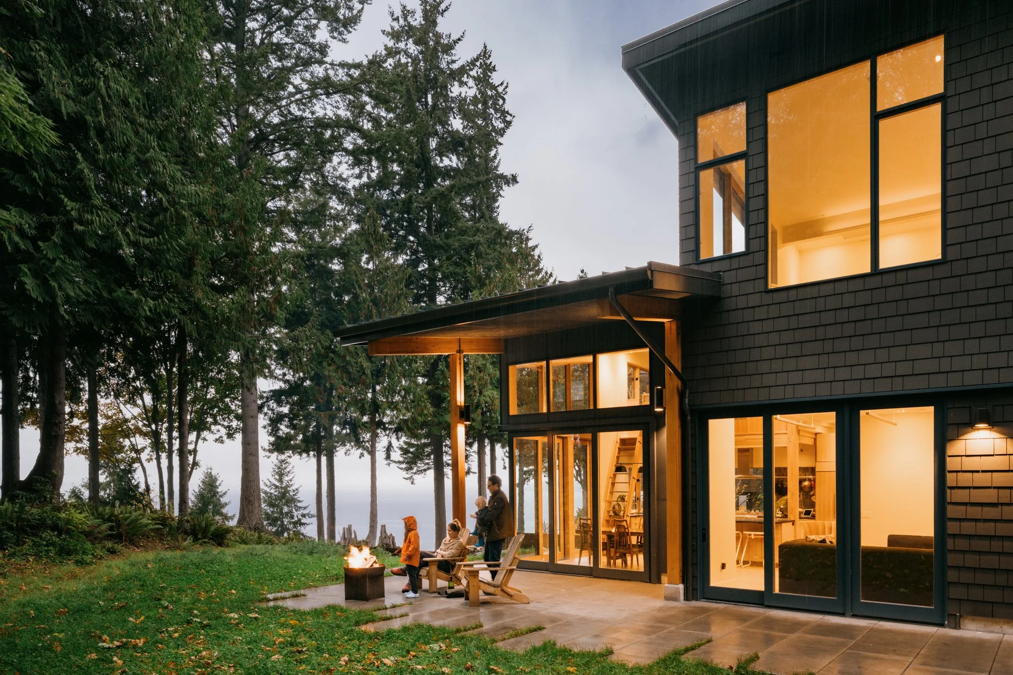 Pacific northwest home, outdoor living, home in the trees