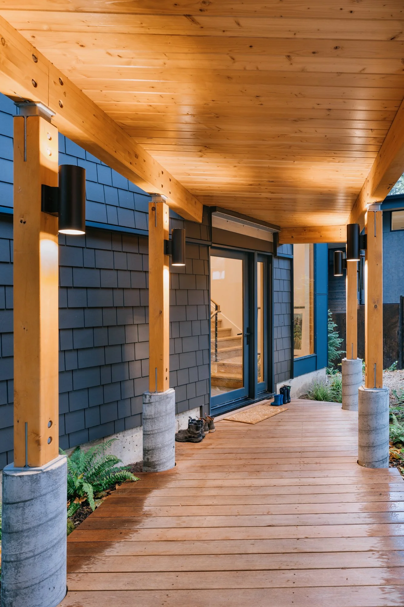 Pacific northwest home, entry, outdoor living,  home in the trees