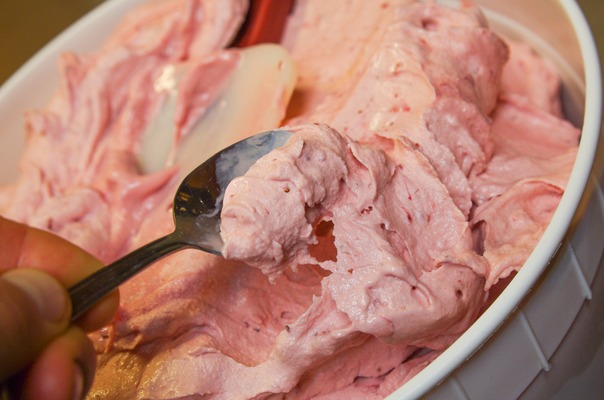 Strawberry Jam Ice Cream from La Cocina de Luz