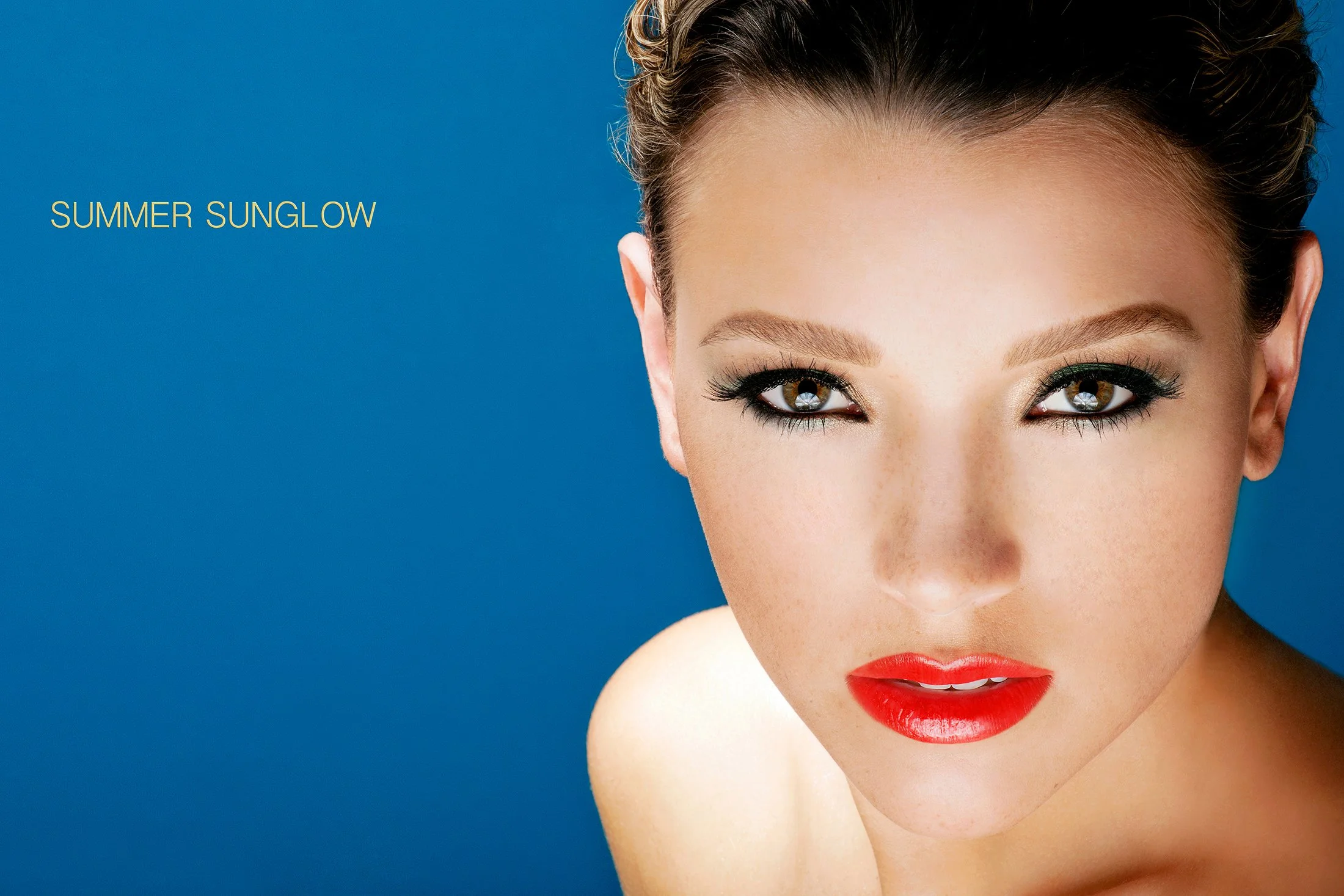 "Summer Sunglow" advertising campaign for Senna Cosmetics by beauty photographer Daniella Hehmann. Model featuring warm bronze makeup by Eugenia Weston and glowing, sun-kissed skin. Shot in L.A. using bright, sun-drenched studio lighting. Munich base