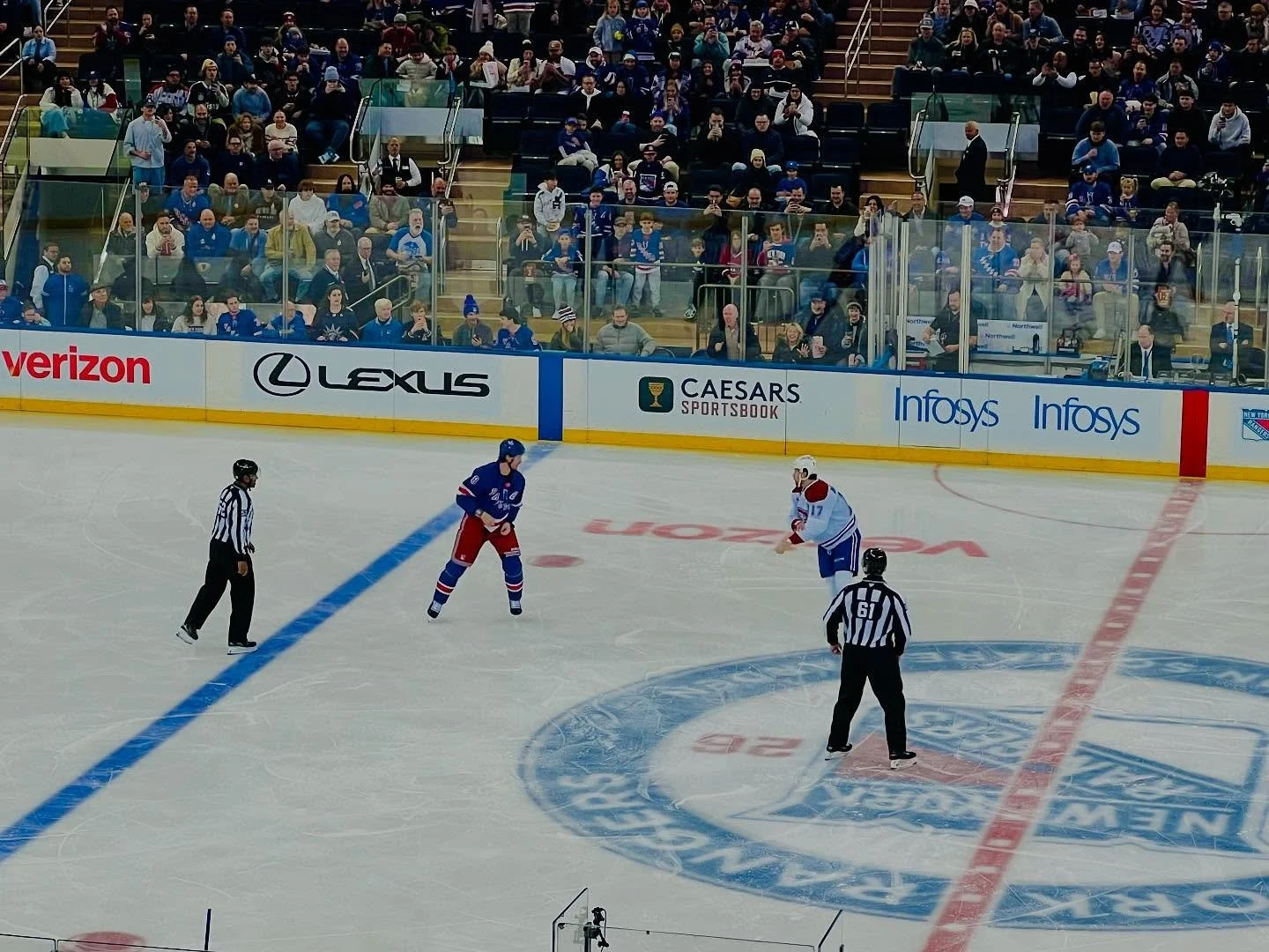 Fight Night at the Garden. NYR vs MTL. 11/30/25 #hockey #fight #hockeyfight #MSG #madisonsquaregarden #newyork #newyorkcity #manhattan #newyorkrangers #montrealcanadiens #nhl @canadiensmtl @nyrangers