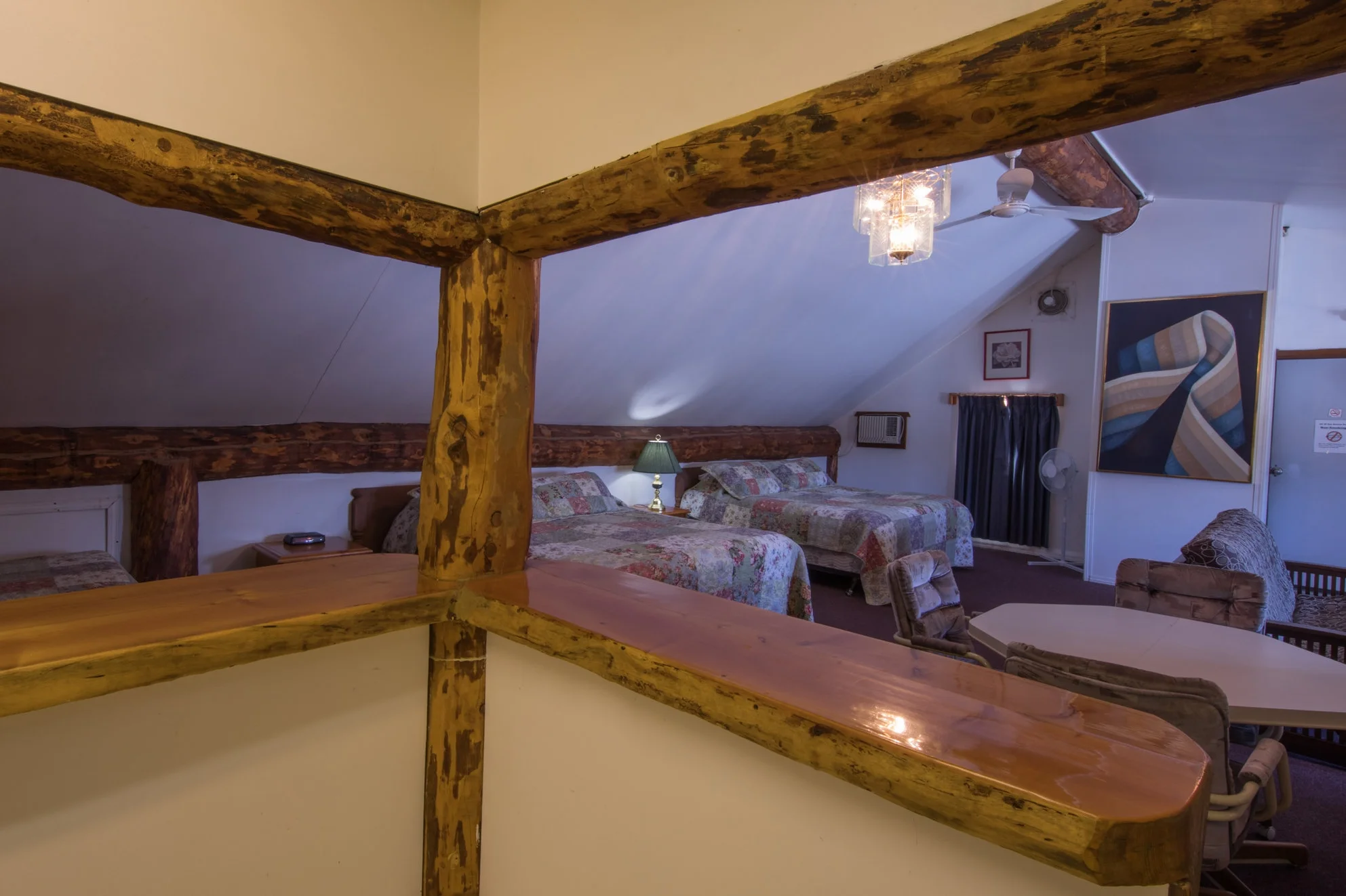 Room 31 (10).jpg