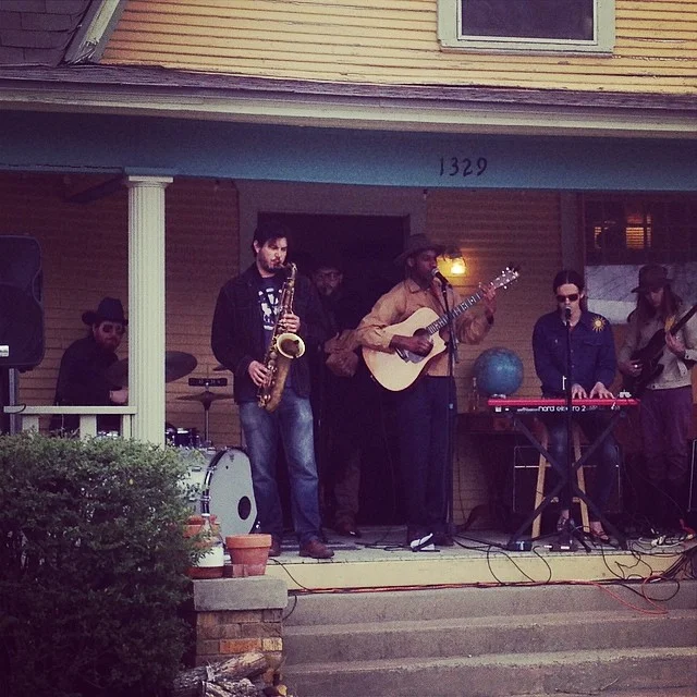 Leon Bridges & The Texas Gentlemen