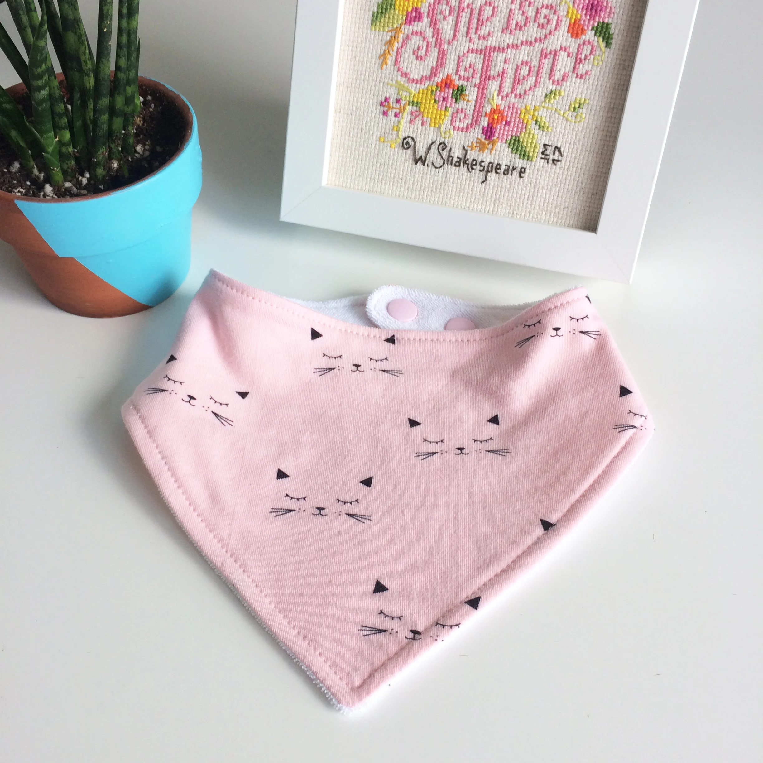 QLT STUDIO | Modern Baby and Toddler Kitty Bandana Bib