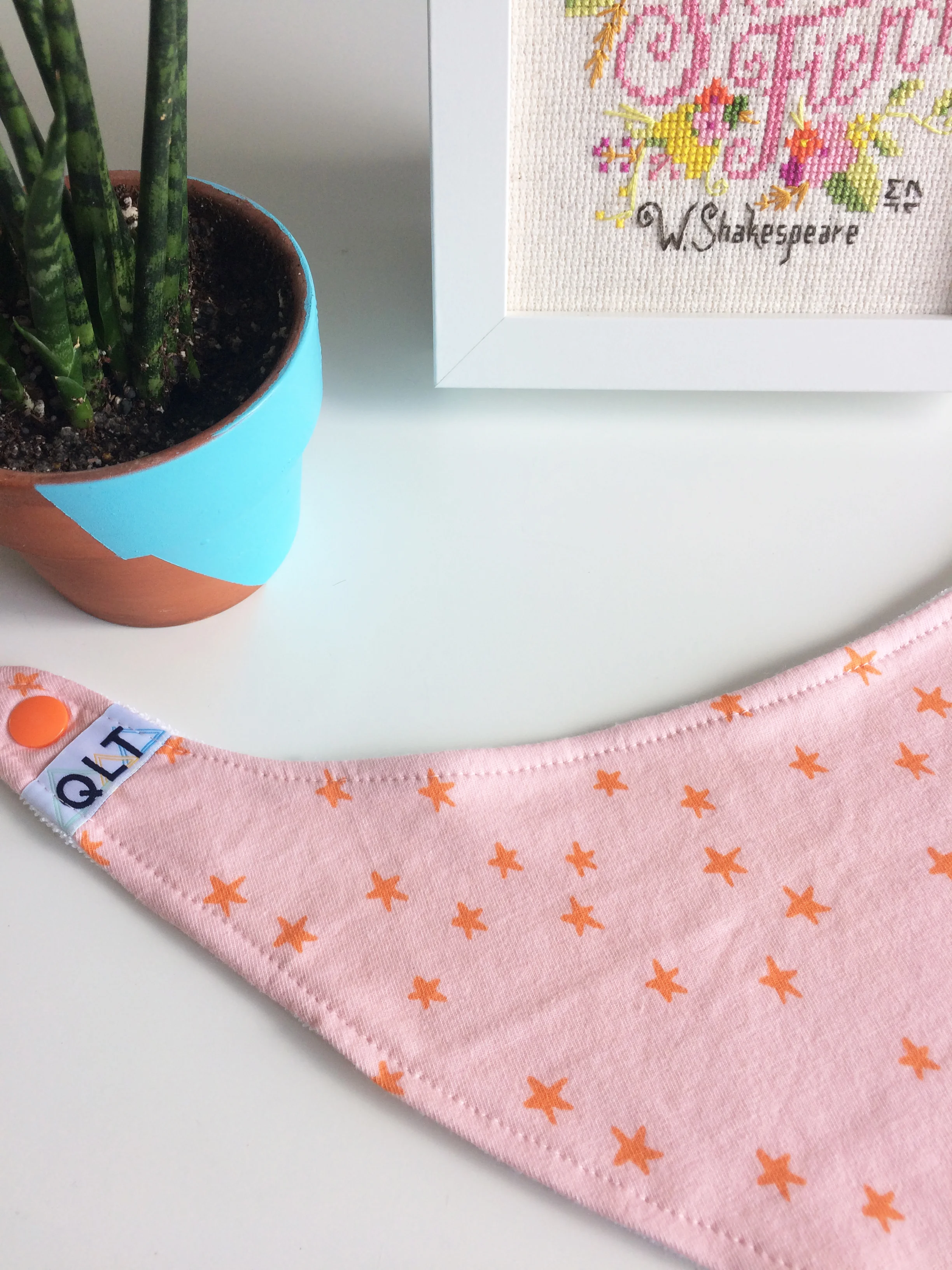 QLT STUDIO | Modern Baby and Toddler Bandana Bib