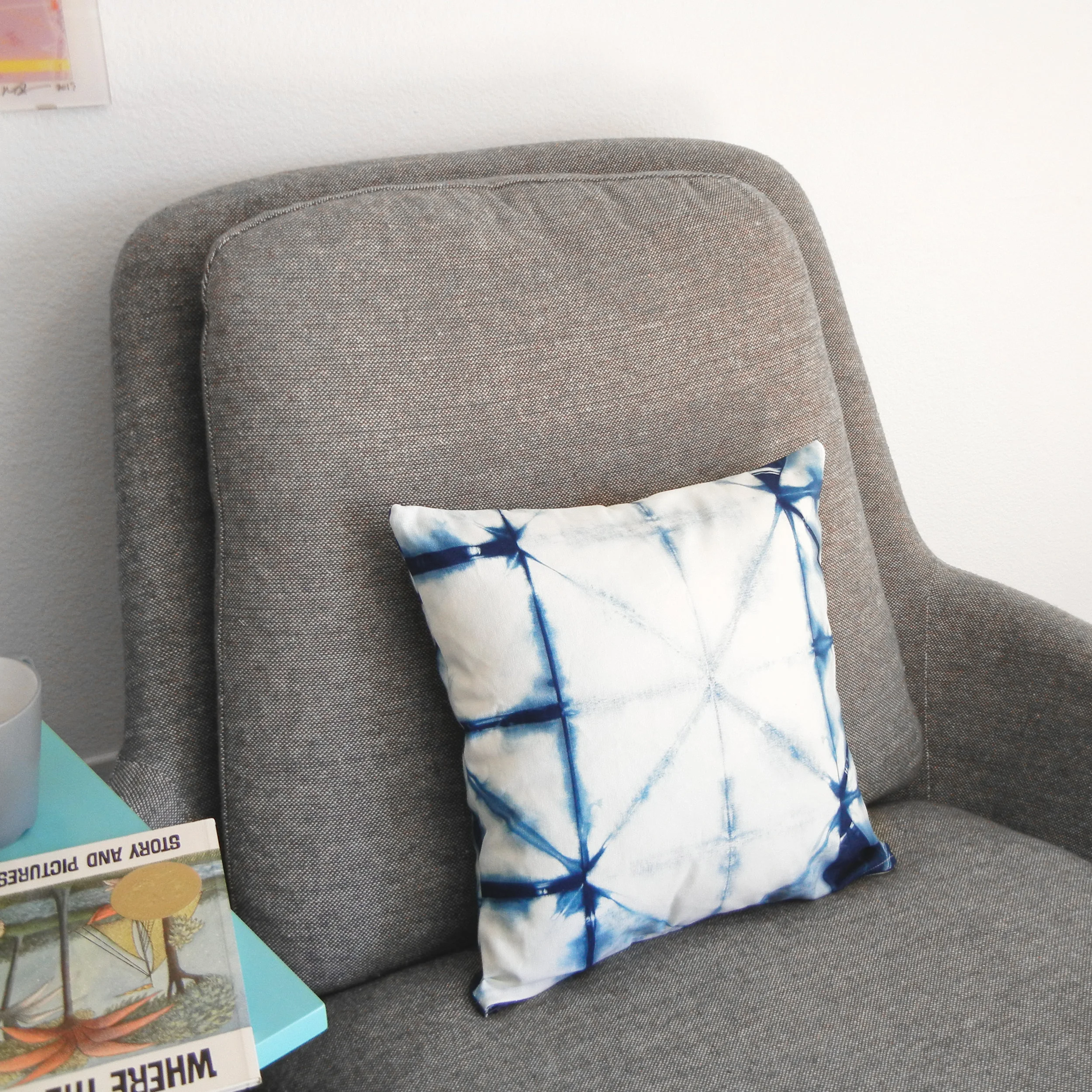 QLT STUDIO | Hand-dyed Indigo Shibori Pillow Case