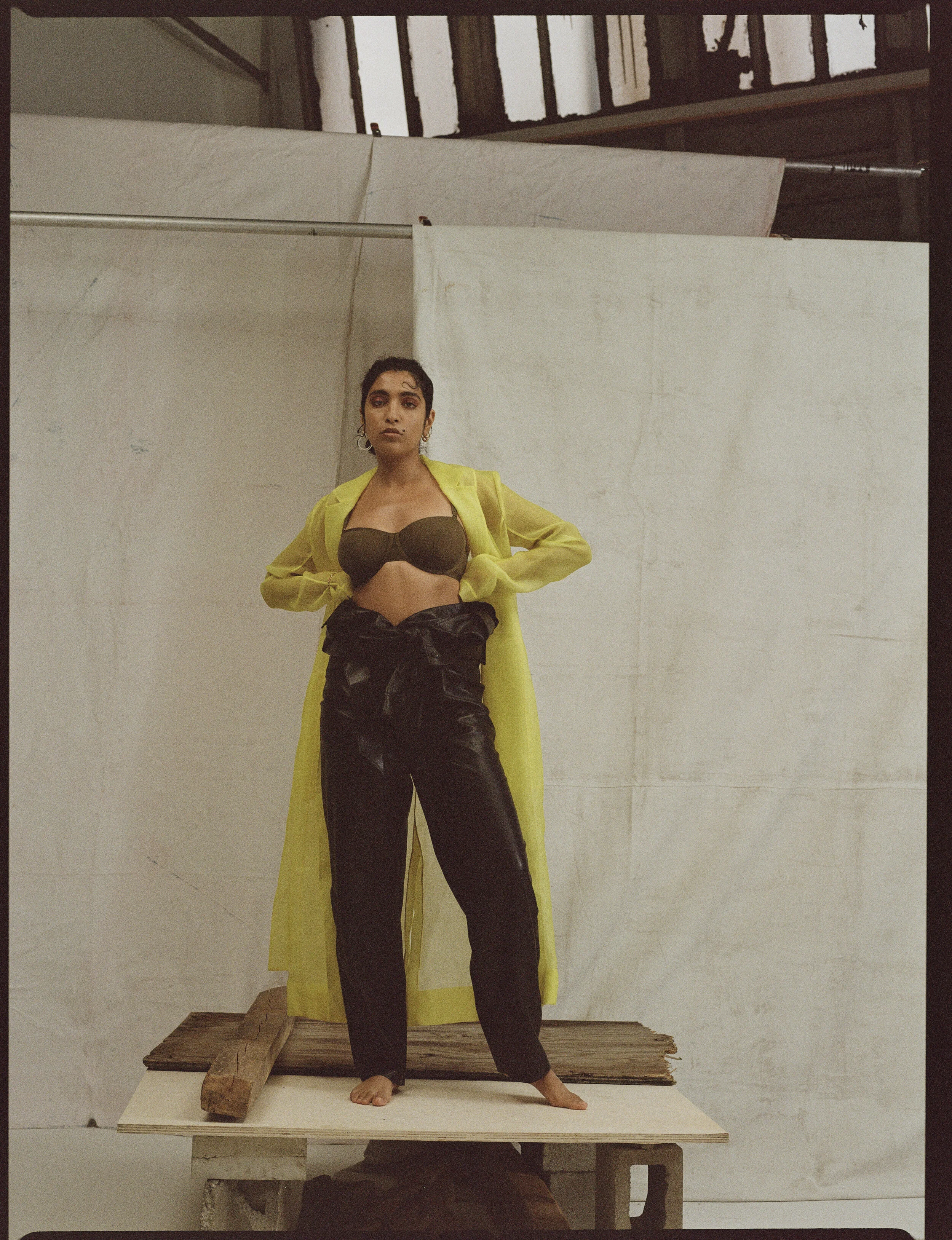 000212510016 copy_retouch.jpg