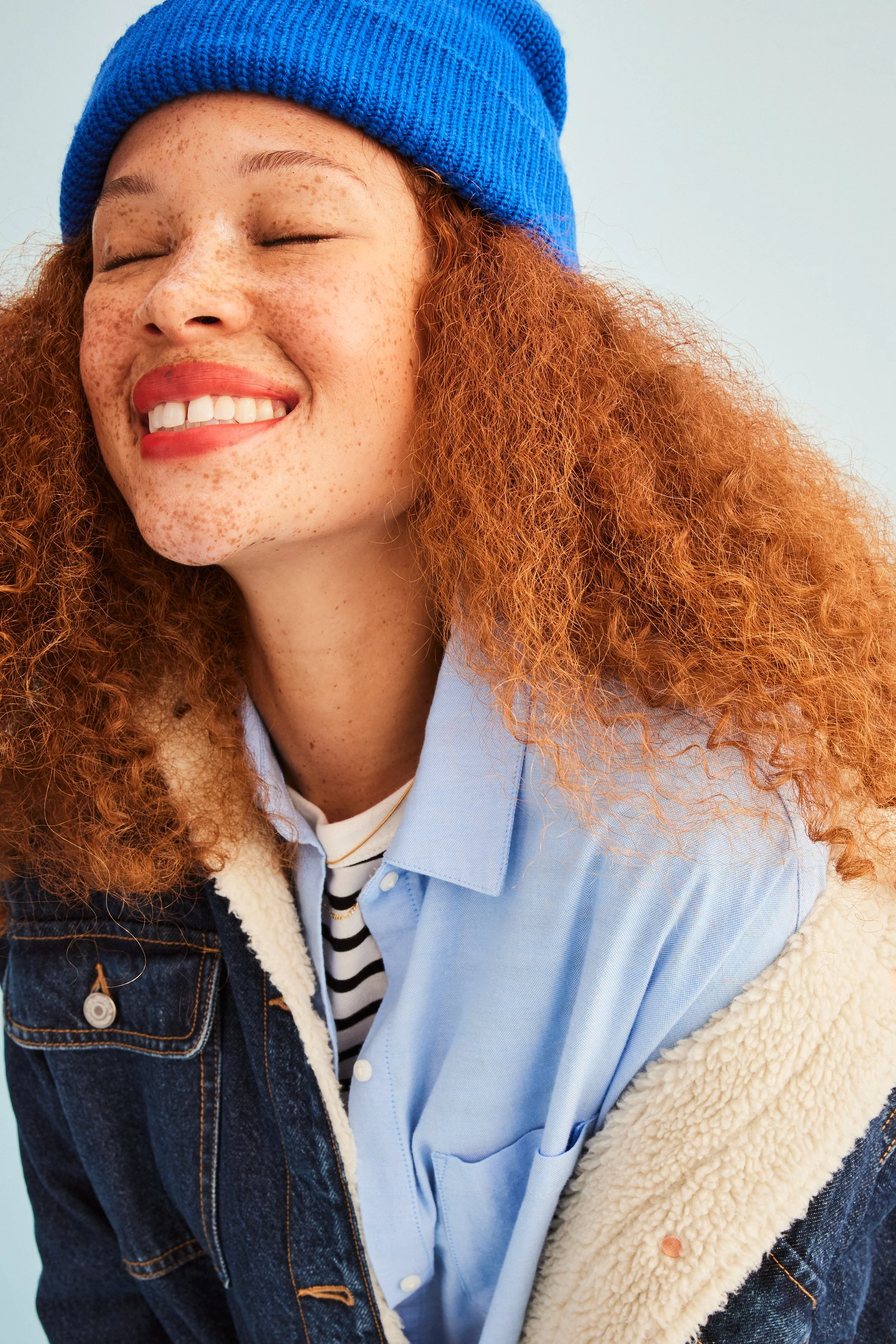 22HOL_M4205_S01963_DIV_HowToStyleLooseD_W_03_0134 1.jpg