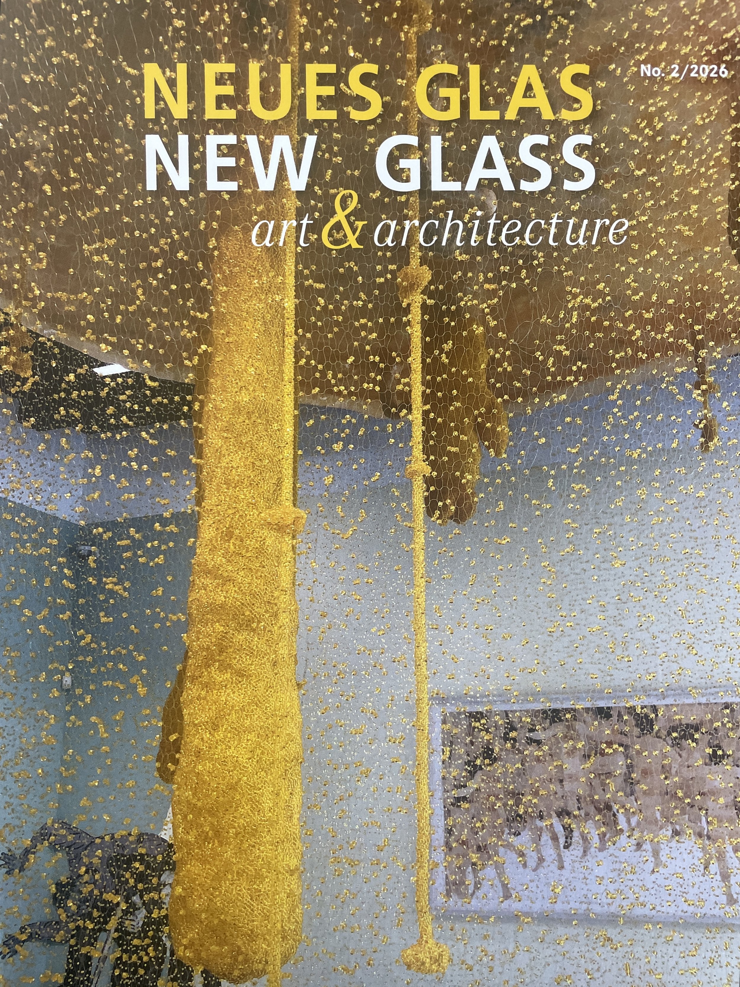 Neues Glass-New Glass: Reflections of the Past