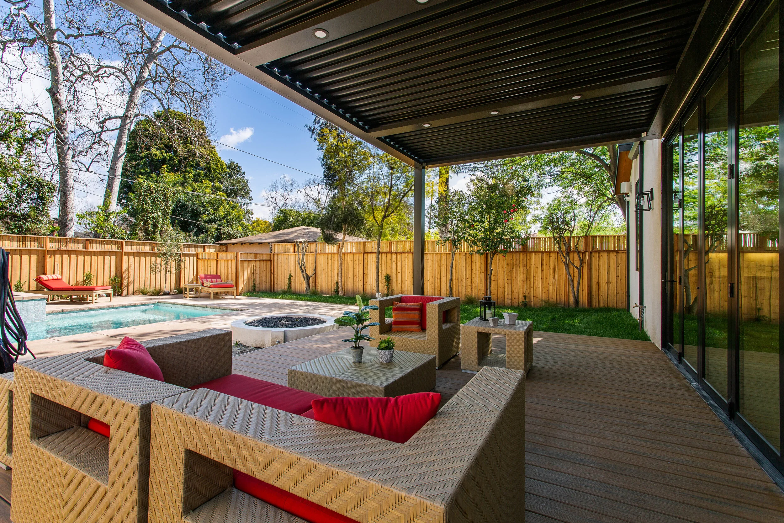 4924 Ben Ave  HsHProd-45.jpg