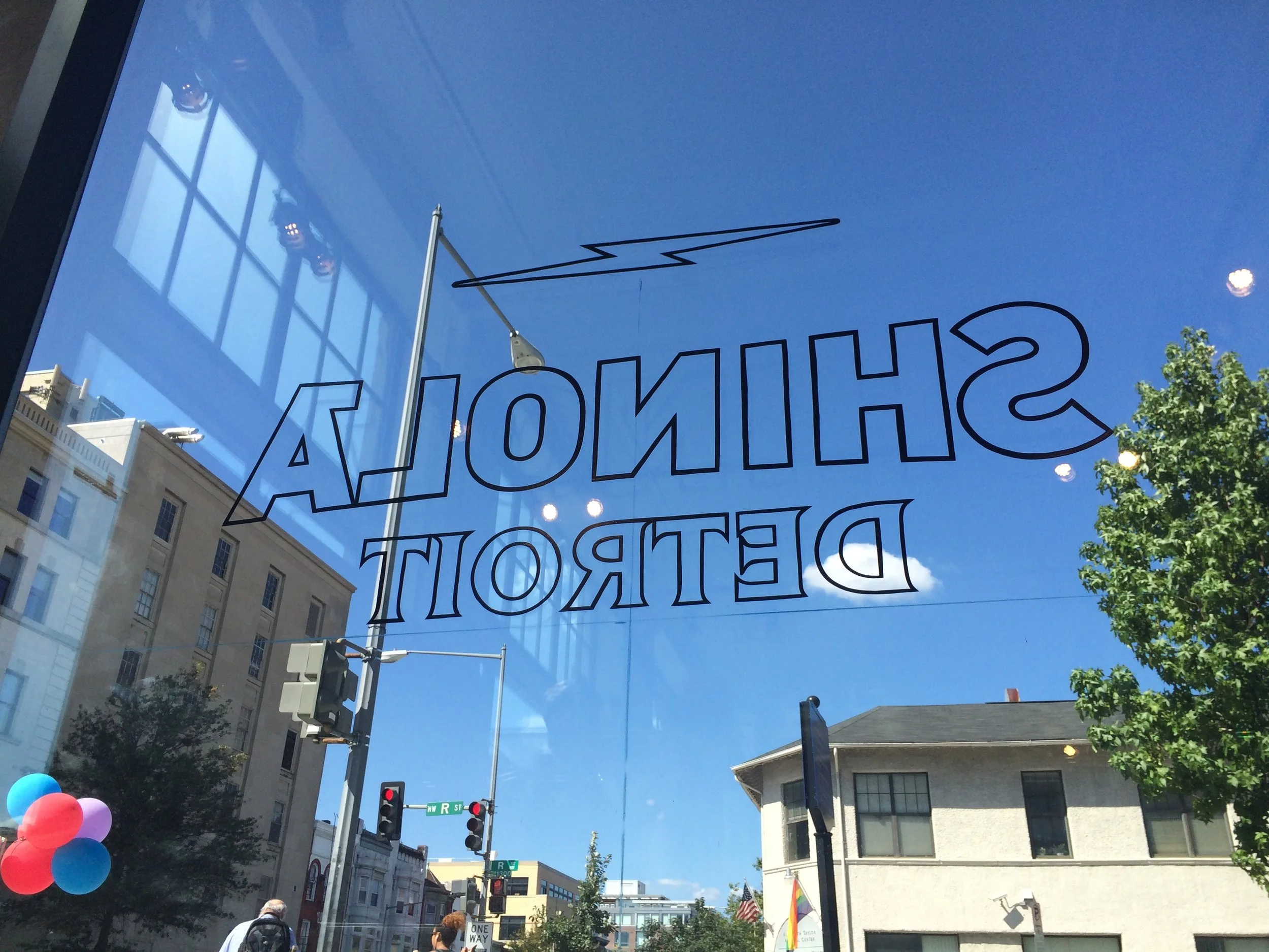 shinola-goldleaf-sign-detroit.JPG