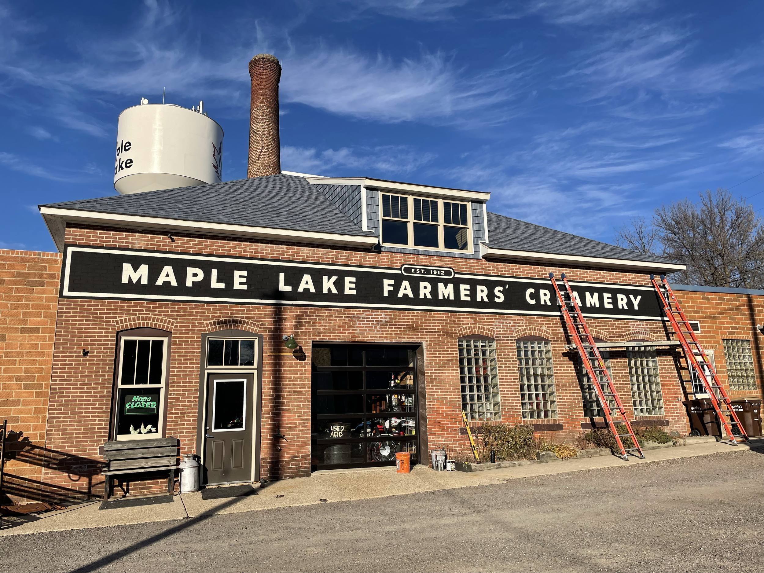 maple-lake-hand-painted-sign-creamery.png
