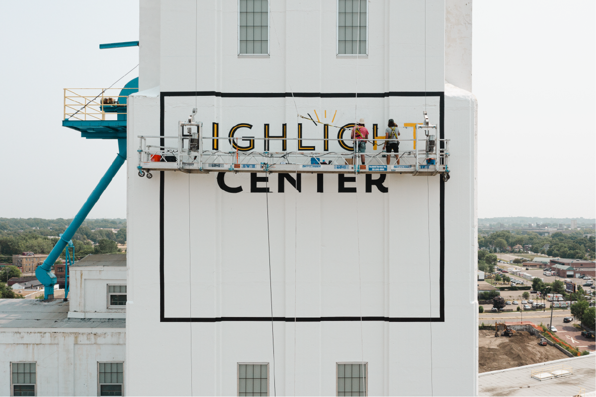 highlight center-minneapolis-largescale-sign-1.png