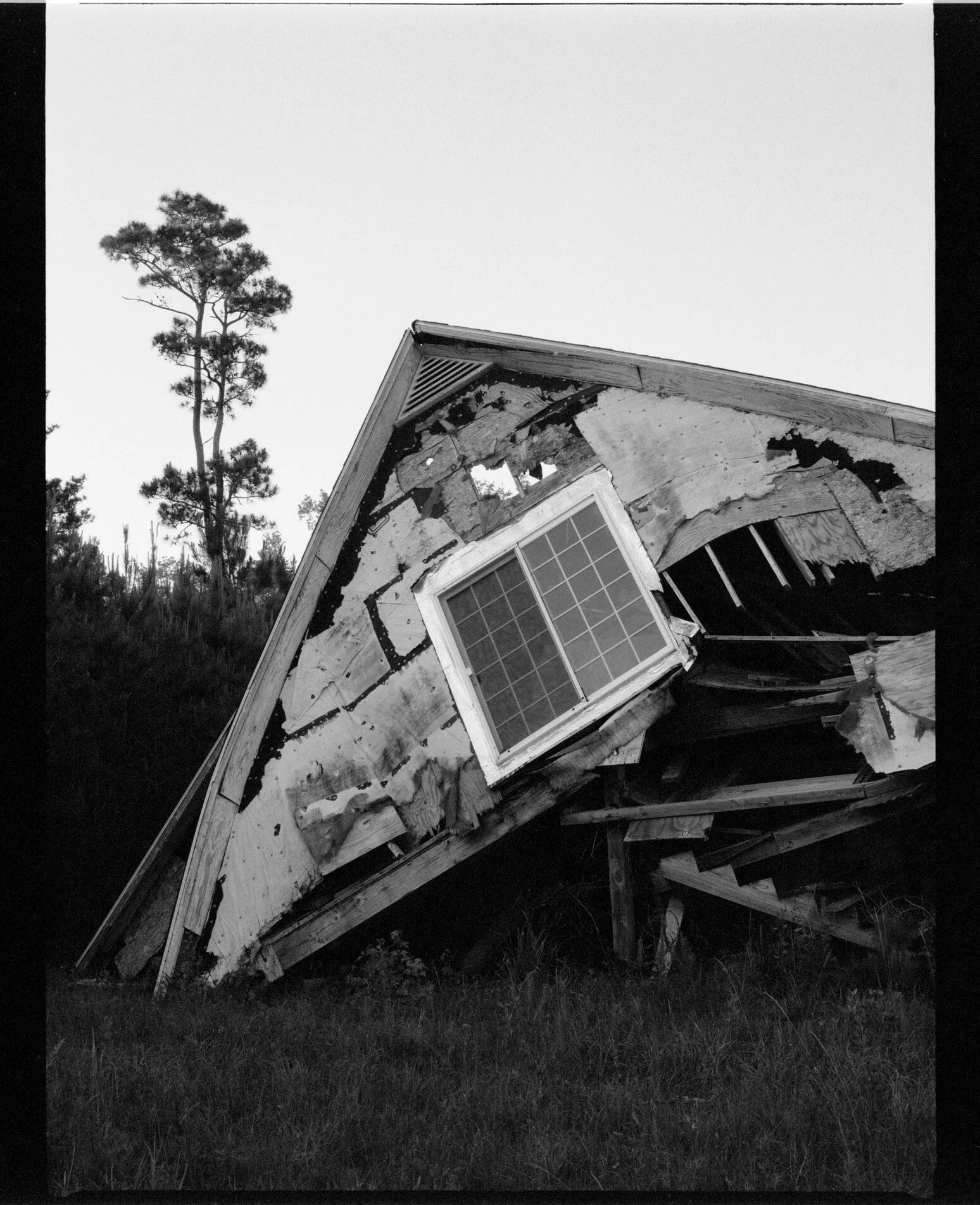 One of the dilapidated structures on the contested property.  Photograph by Al J. Thompson for The New Yorker