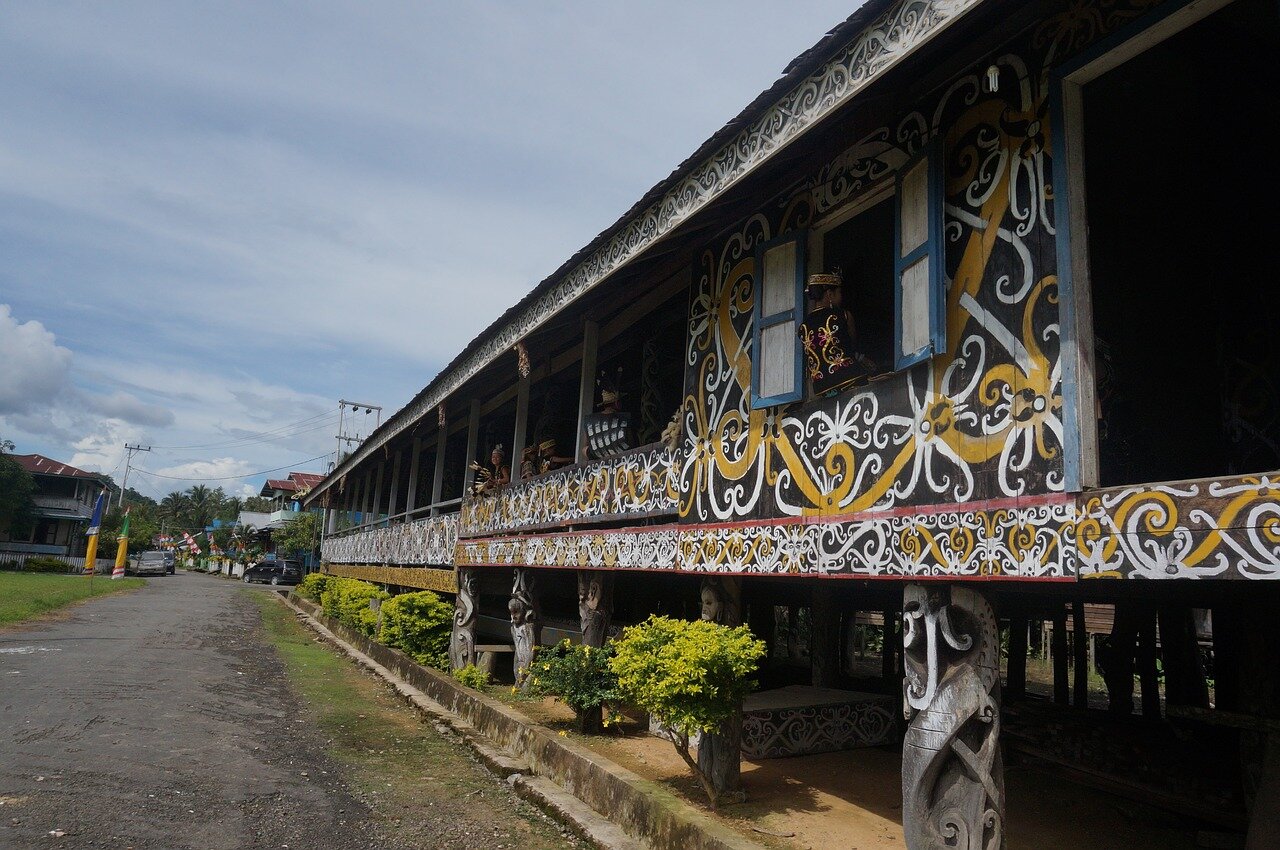  Dayak  Architecture and Art The Use of Longhouse   Kaltimber