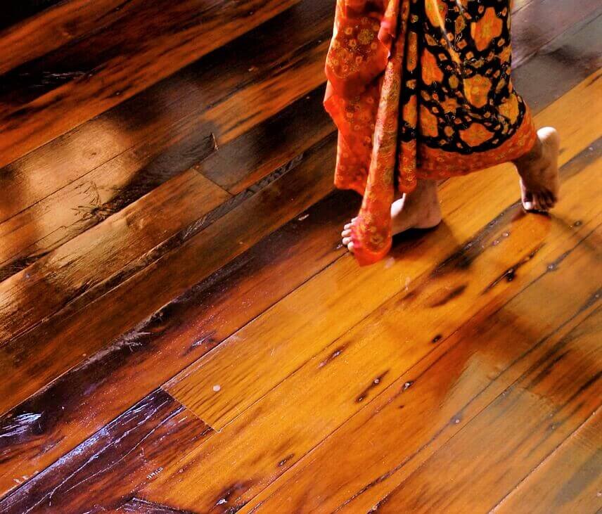 How To Easily Maintain Hardwood, Barefoot Hardwood Flooring