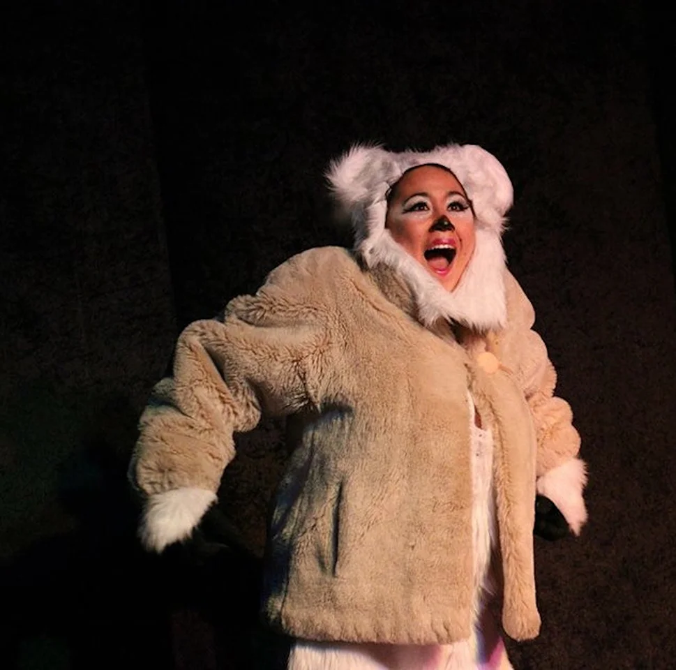 work_performance_burlesque_polarbare_1.jpg
