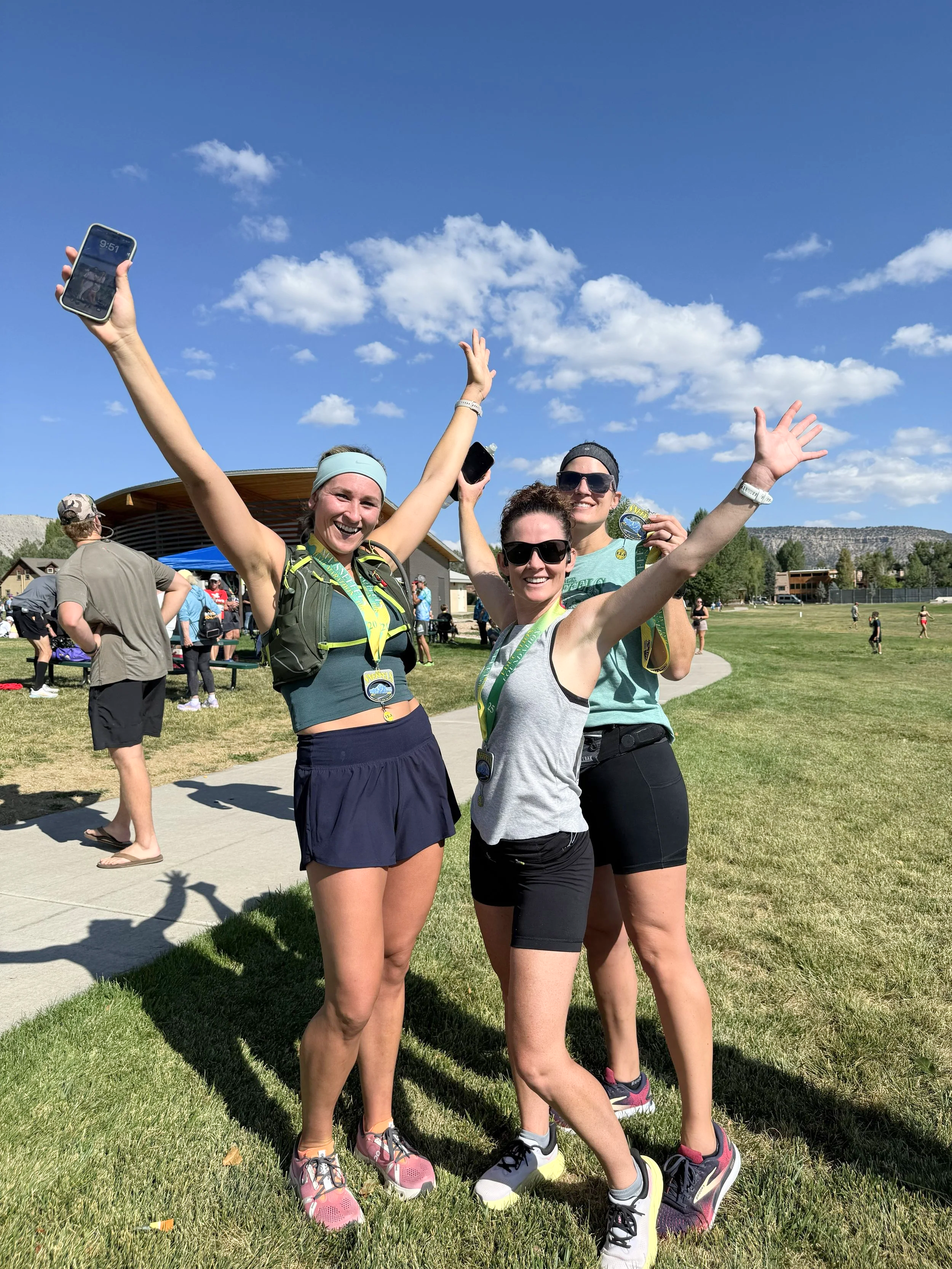 fund group 3 gals runners_4.png