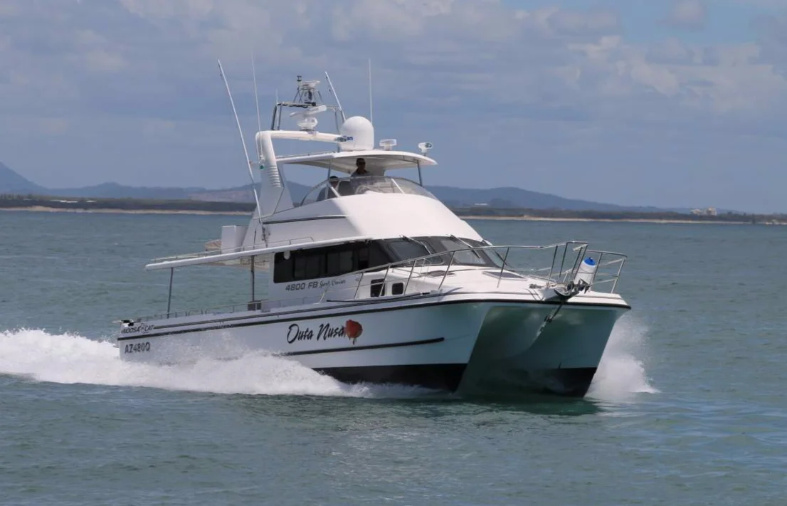 4800 Sportscruiser Flybridge   (5).JPG