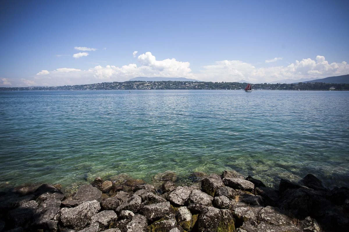 switzerland looking to france